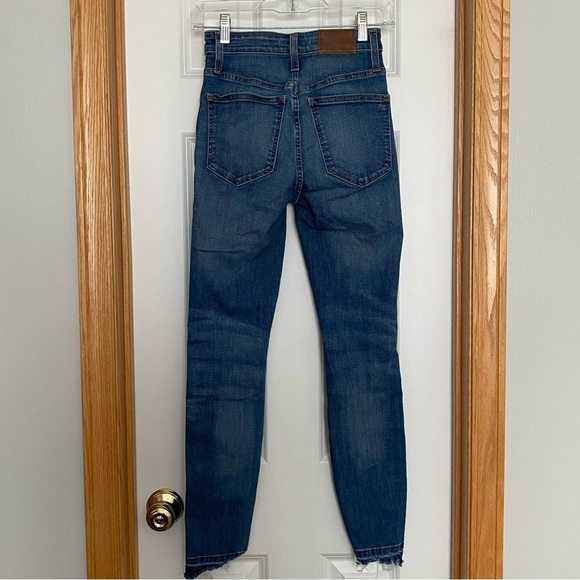 Madewell Curvy High-Rise Skinny Jeans: Drop Step-Hem Edition Size 24 - Picture 11 of 13